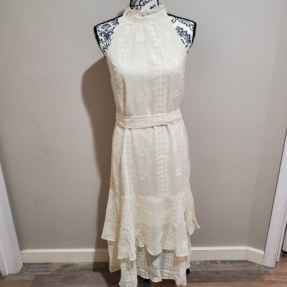 Cooper street size 4 ivory colored lace embroidered dress